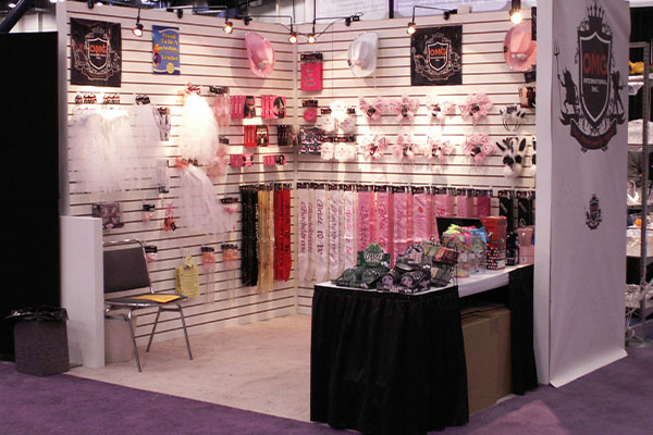 10x10 custom trade show booth